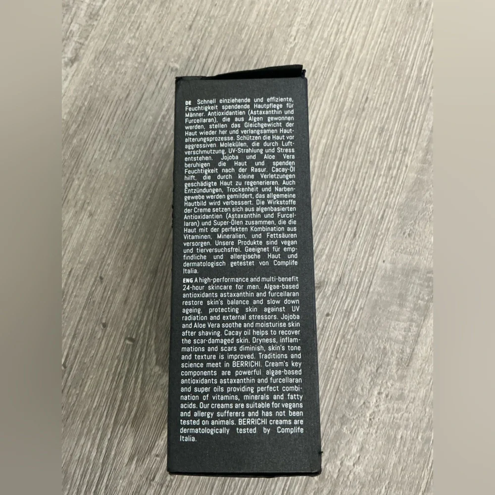Men Smoothing Age Defence cream